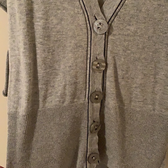 Dex grey button-up vest - Picture 2 of 4